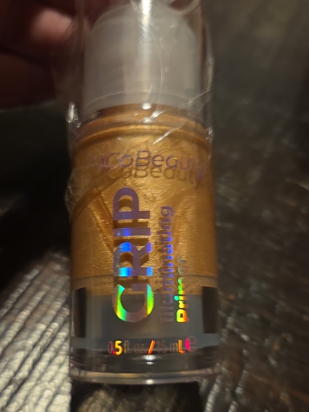 MCoBeauty Crisp Shimmer Primer - Gold Radiance